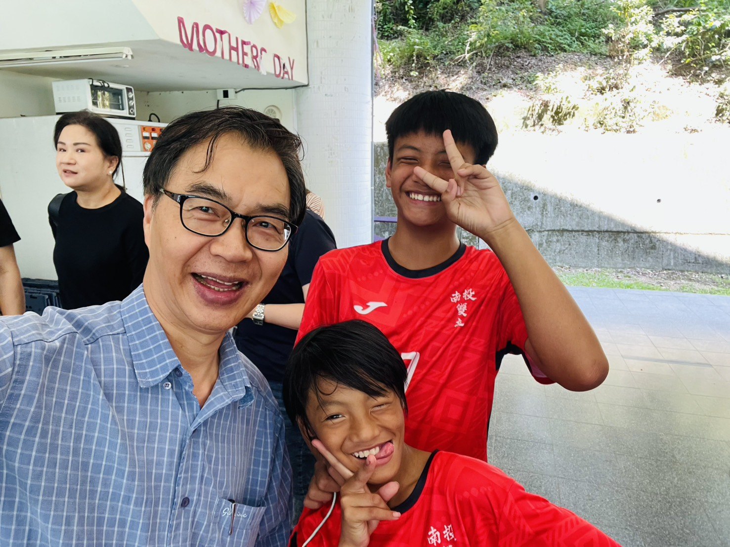 孩子的笑容|一起留下開心合照,也留下陪伴的溫度。
